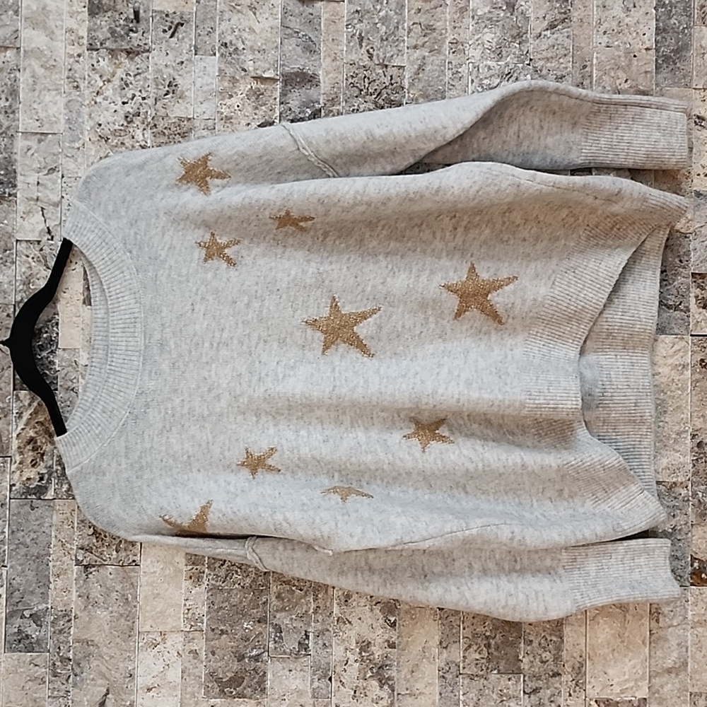 Vince Camuto Gray Sweater with Gold Stars